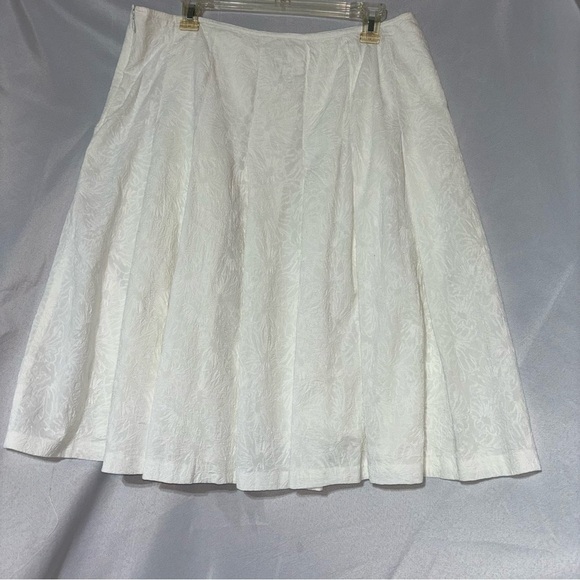 Liz Claiborne White Full Pleated Floral Stitched Skirt Size 14 - Picture 2 of 9
